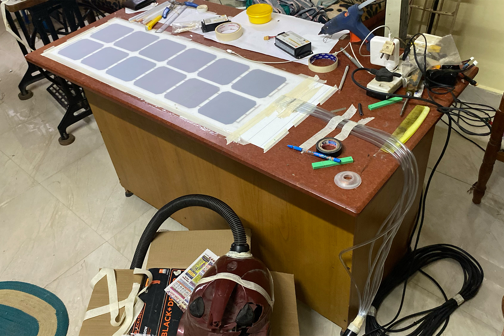 Right image description